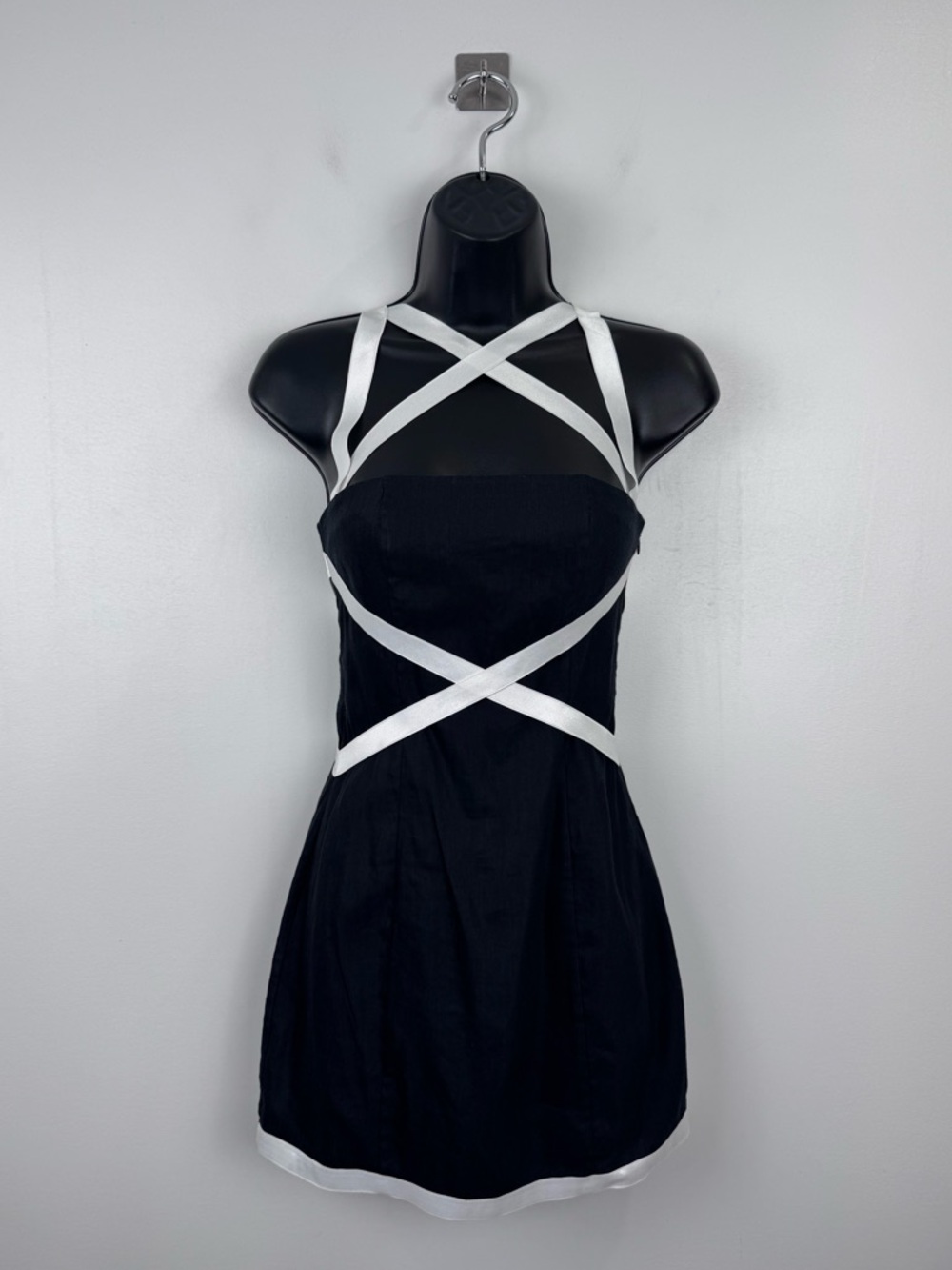 Contessa Mills Women X Fitted Stretch-Linen Black Mini Dress Size 00